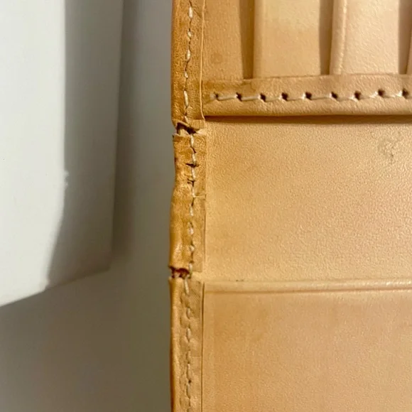 Dooney & Bourke Bumble Bee Wallet - Picture 6 of 6